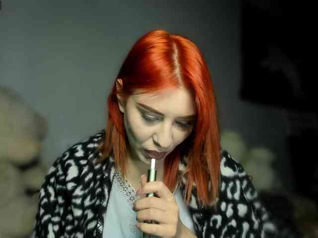 RedheadDevil webcam