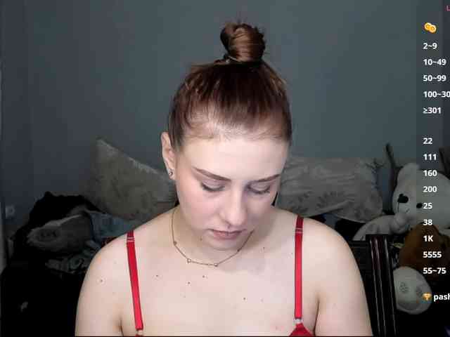 RedheadDevil webcam