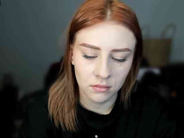RedheadDevil webcam