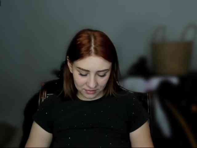 RedheadDevil webcam
