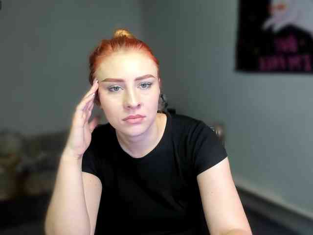 RedheadDevil webcam