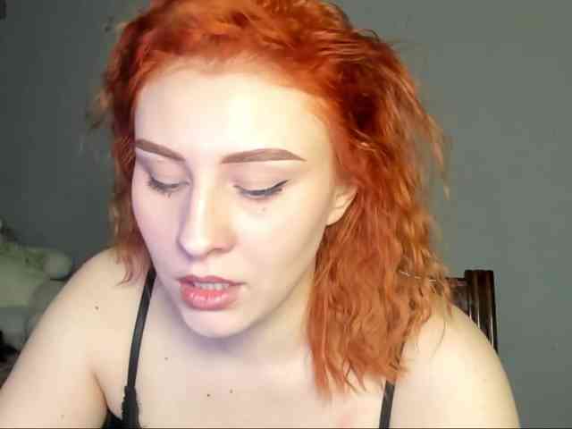 RedheadDevil webcam