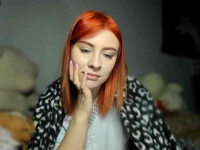 RedheadDevil webcam