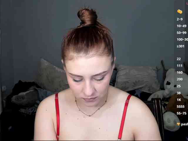 RedheadDevil webcam