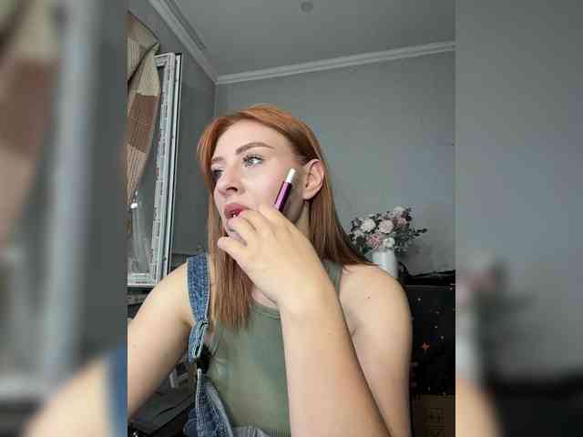 RedheadDevil webcam
