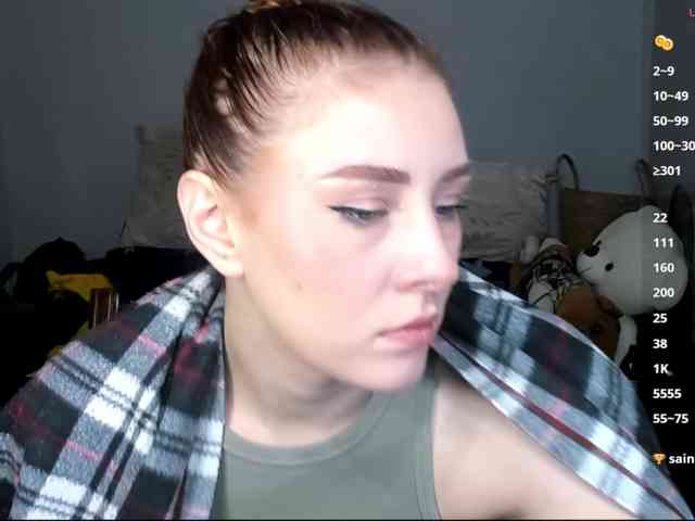 RedheadDevil webcam