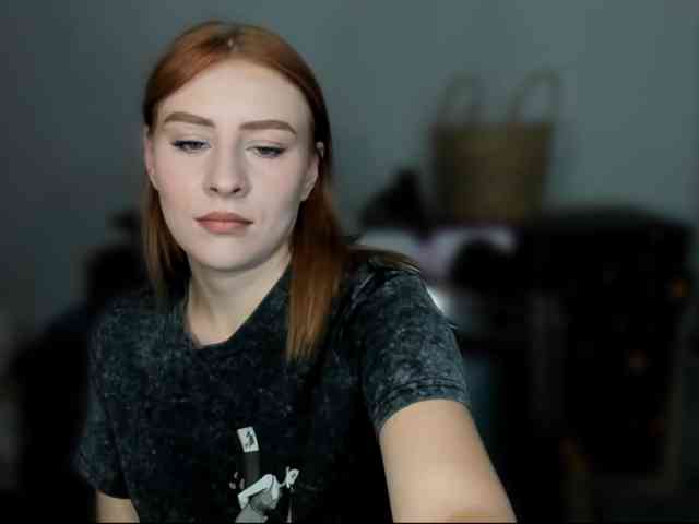 RedheadDevil webcam