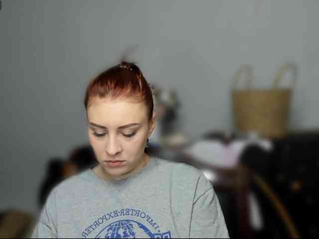 RedheadDevil webcam