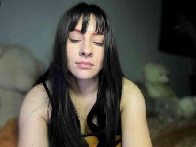RedheadDevil webcam