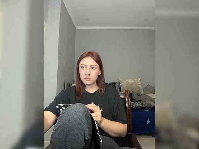 RedheadDevil webcam