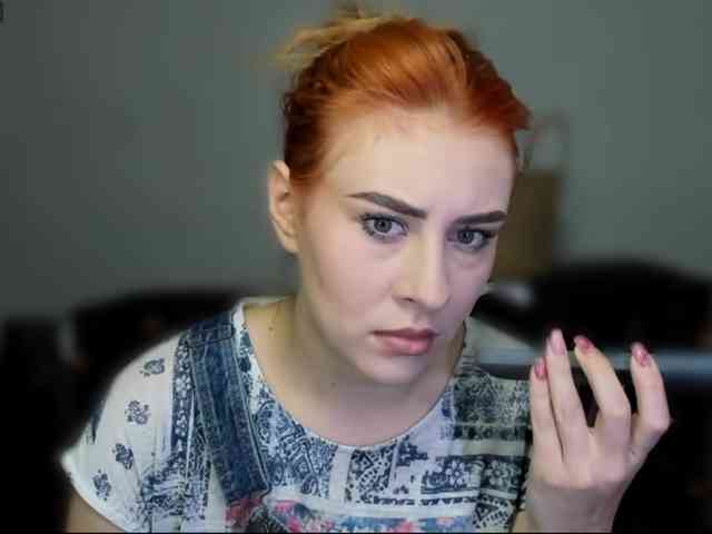 RedheadDevil webcam