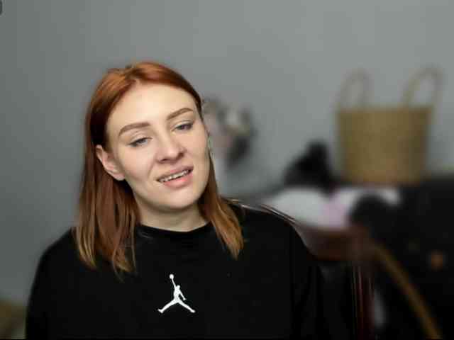 RedheadDevil webcam