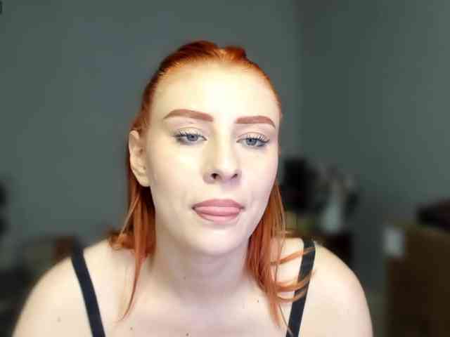 RedheadDevil webcam