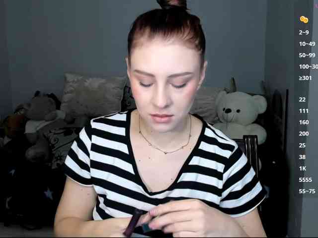 RedheadDevil webcam