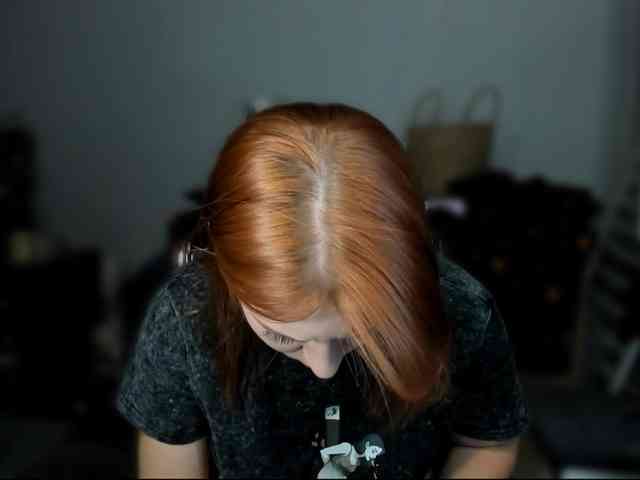 RedheadDevil webcam