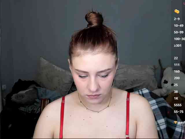 RedheadDevil webcam