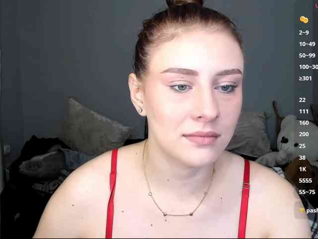 RedheadDevil webcam