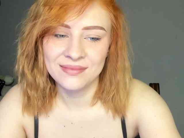 RedheadDevil webcam