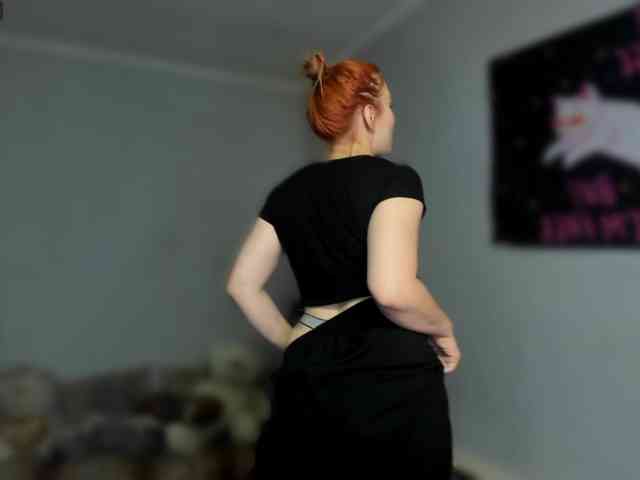 RedheadDevil webcam