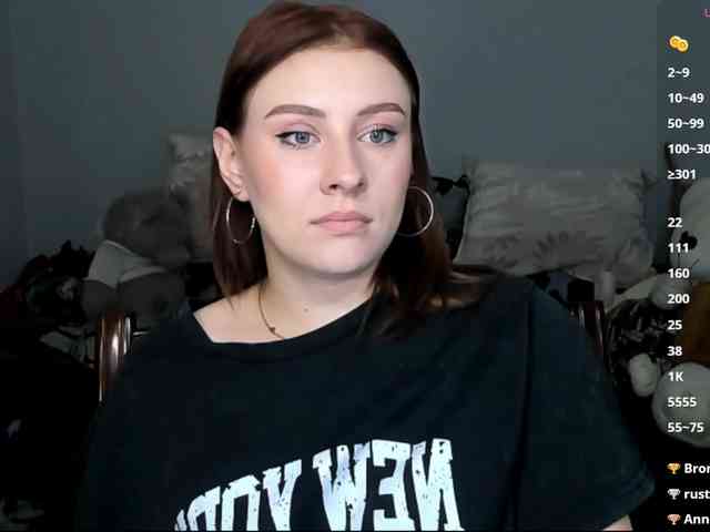 RedheadDevil webcam