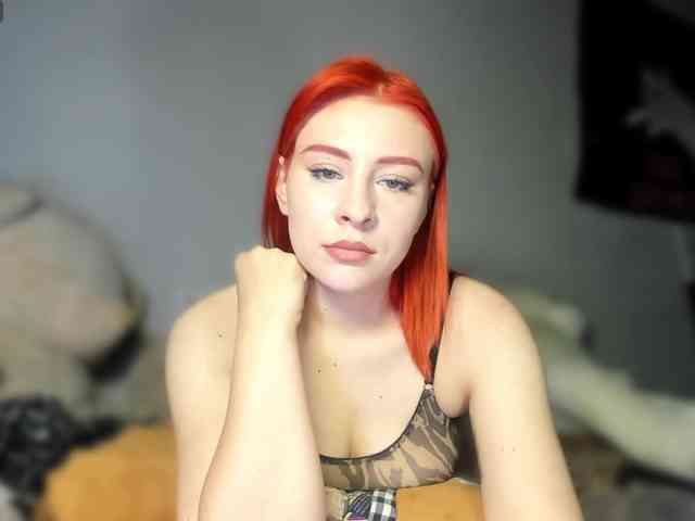 RedheadDevil webcam