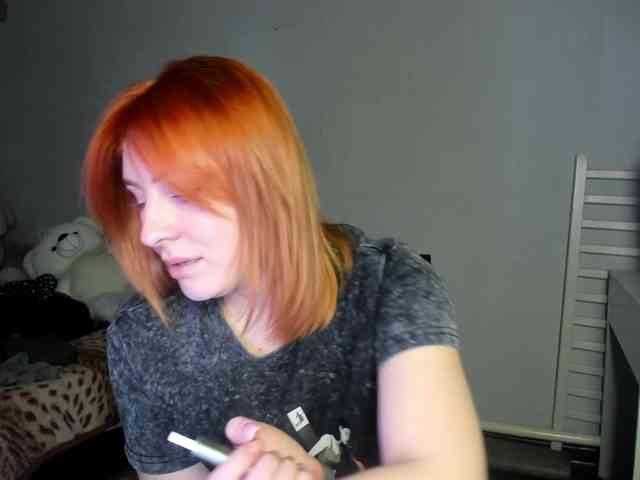 RedheadDevil webcam