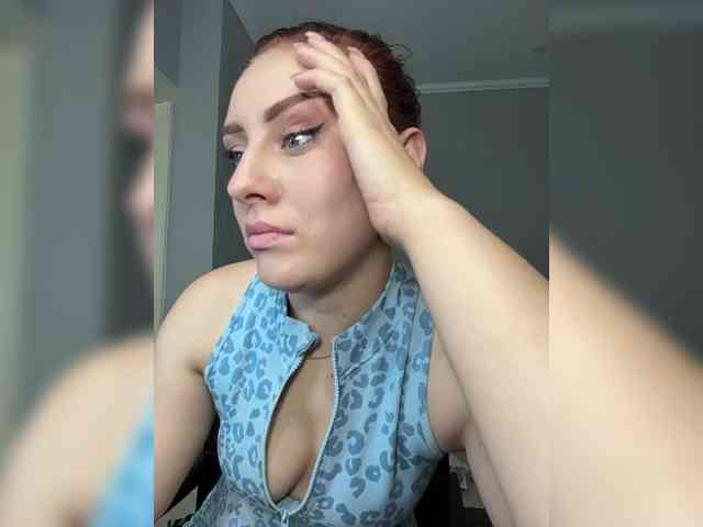 RedheadDevil webcam