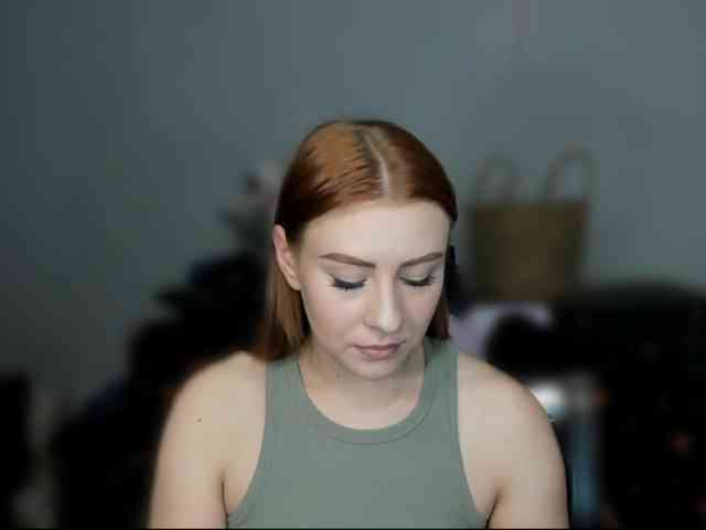 RedheadDevil webcam