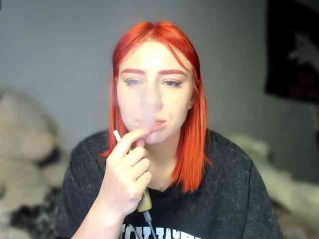 RedheadDevil webcam