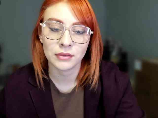 RedheadDevil webcam