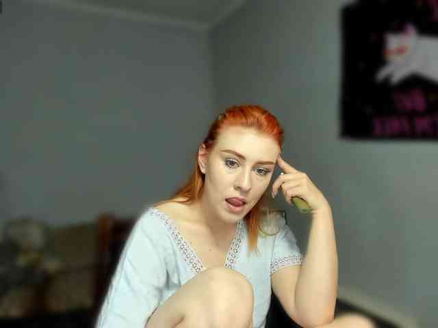 RedheadDevil webcam
