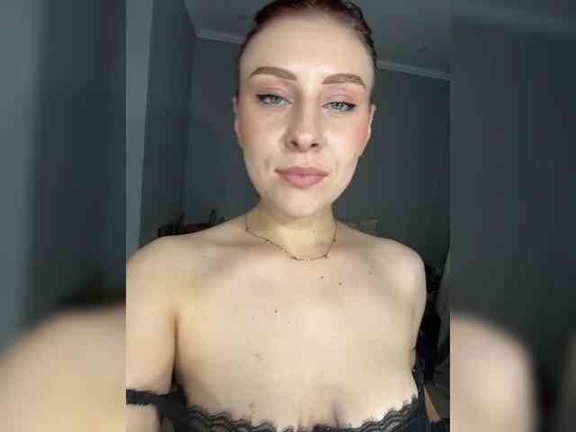 RedheadDevil webcam