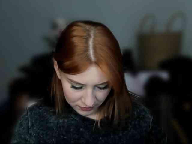 RedheadDevil webcam