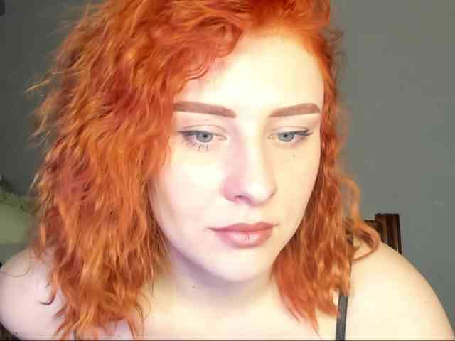 RedheadDevil webcam