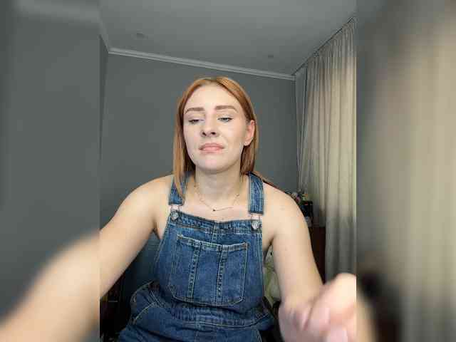 RedheadDevil webcam