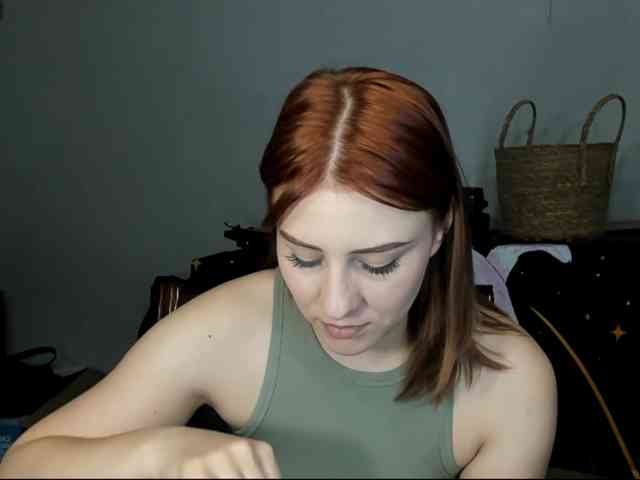 RedheadDevil webcam