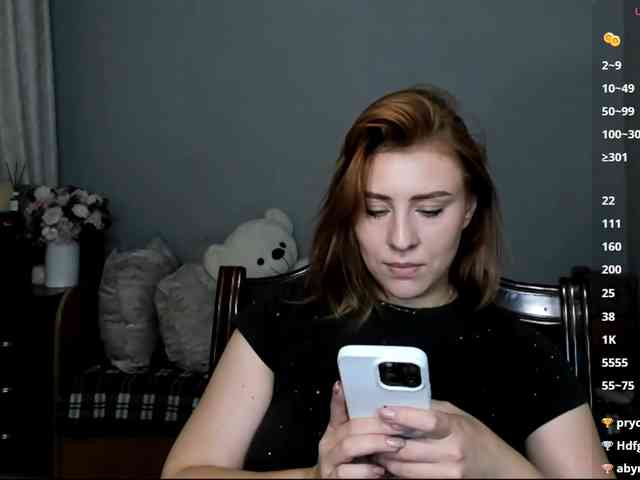 RedheadDevil webcam