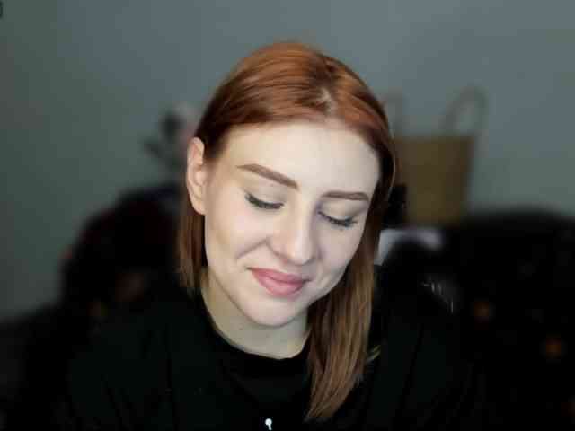 RedheadDevil webcam