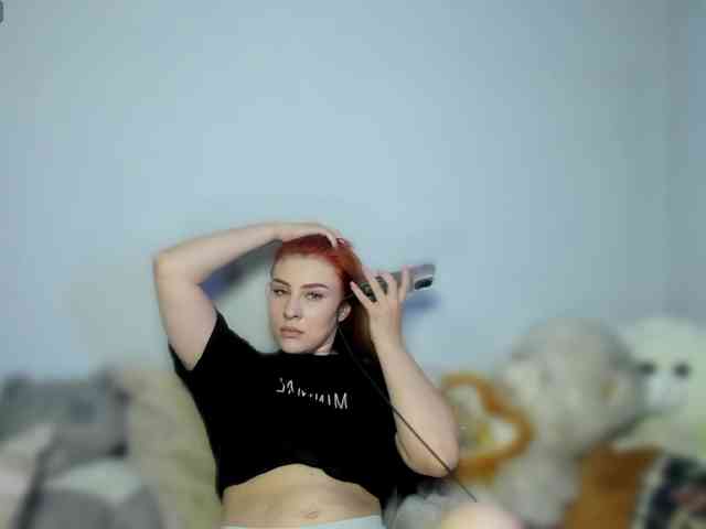 RedheadDevil webcam