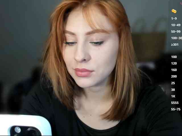 RedheadDevil webcam
