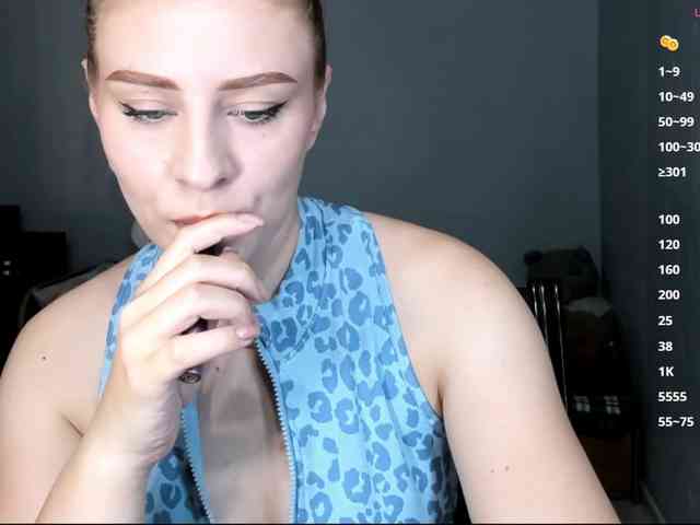 RedheadDevil webcam