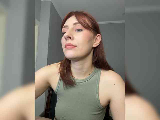 RedheadDevil webcam