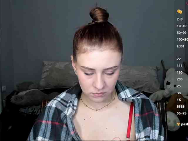 RedheadDevil webcam