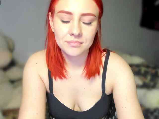 RedheadDevil webcam