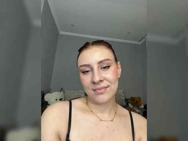 RedheadDevil webcam