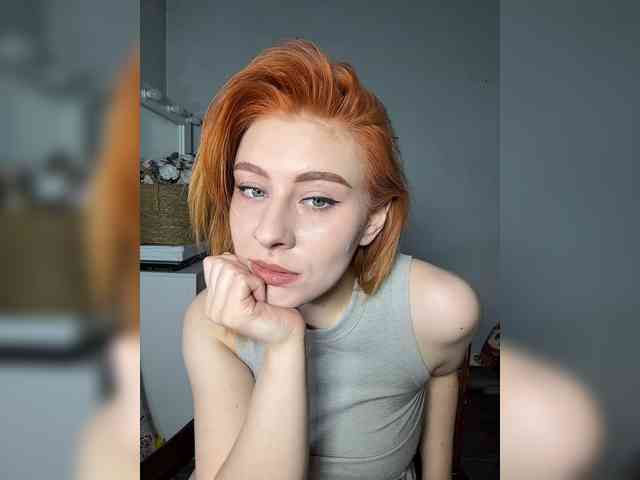 RedheadDevil webcam