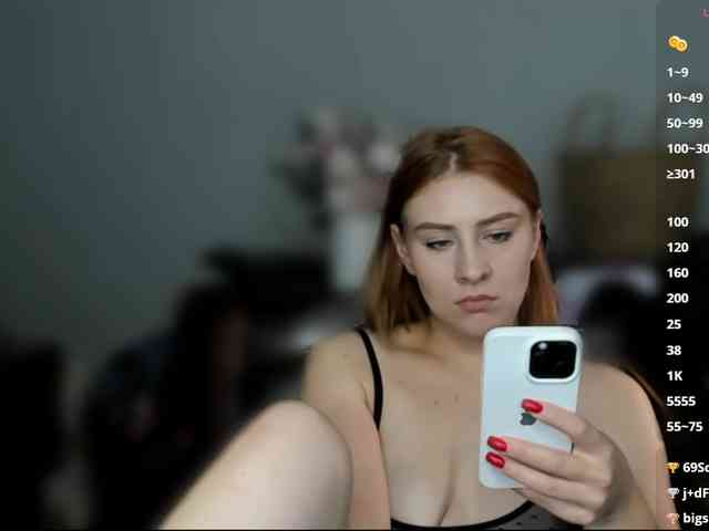 RedheadDevil webcam