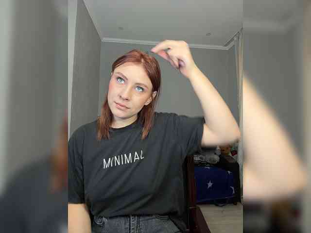 RedheadDevil webcam