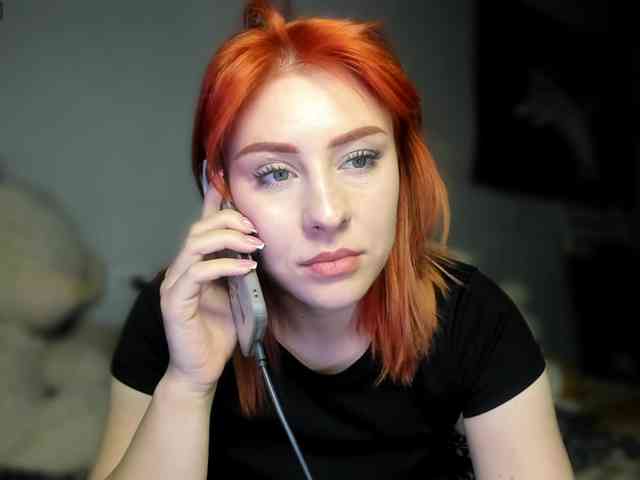 RedheadDevil webcam