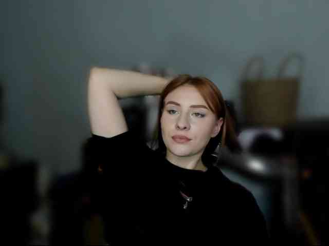 RedheadDevil webcam